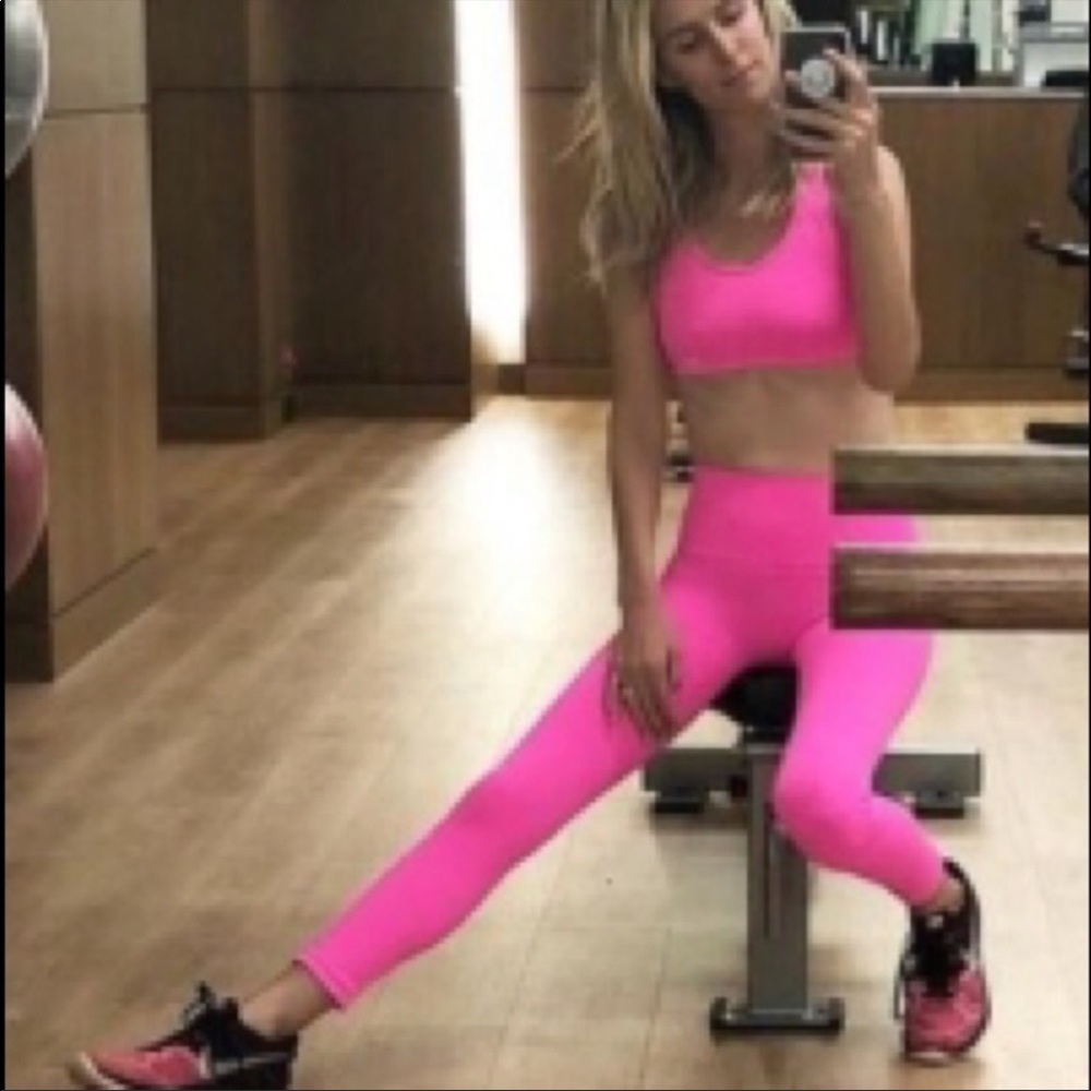 TLA morgan stewart sport Touché LA pop star pink neon seamless sports bra - Picture 7 of 12